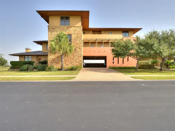 $1,895 | 1908 Kahala Sunset Drive, Unit H, Spicewood, TX 78669