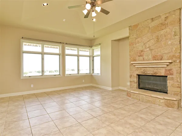 $1,895 | 1908 Kahala Sunset Drive, Unit H, Spicewood, TX 78669