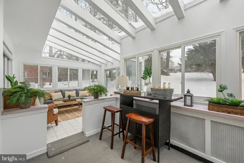 $649,000 | 412 North Rolling Road, Springfield, PA 19064