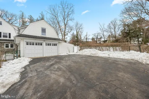 $649,000 | 412 North Rolling Road, Springfield, PA 19064