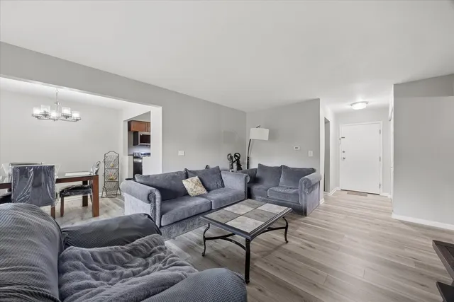 $234,900 | 2650 Brookwood Way Drive, Unit 108, Rolling Meadows, IL 60008