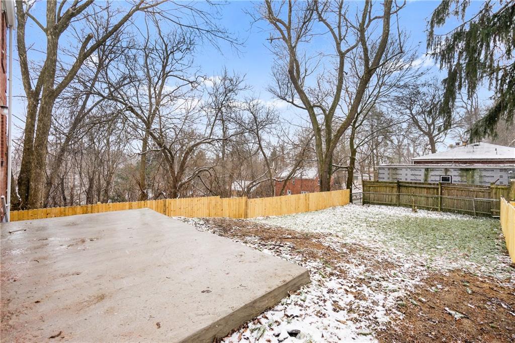 8624 Oakcrest Road Pittsburgh, PA 15235 - Photo 22 of 23 a view of yard with large trees
