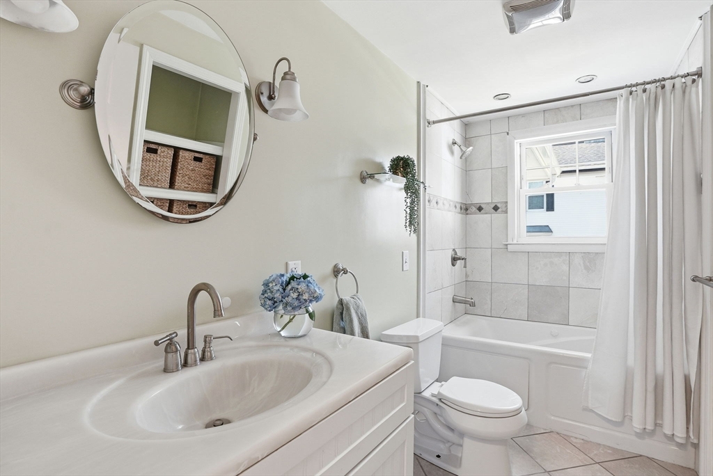 2 Irena Road Boston, MA 02124 - Photo 17 of 32 Gallery Image 17