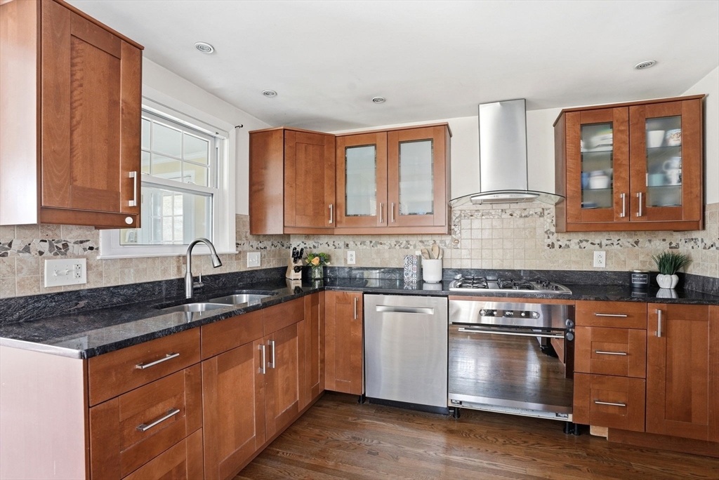 2 Irena Road Boston, MA 02124 - Photo 8 of 32 Gallery Image 8