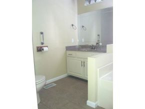 1052 Wahoo Valley Road Kingsport, TN 37663 - Photo 8 of 20 MASTER BATHROOM