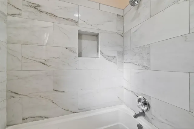 $599,000 | 1698 Creekside Drive, Sugar Land, TX 77478