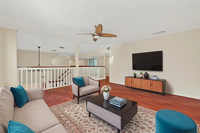 $599,000 | 1698 Creekside Drive, Sugar Land, TX 77478