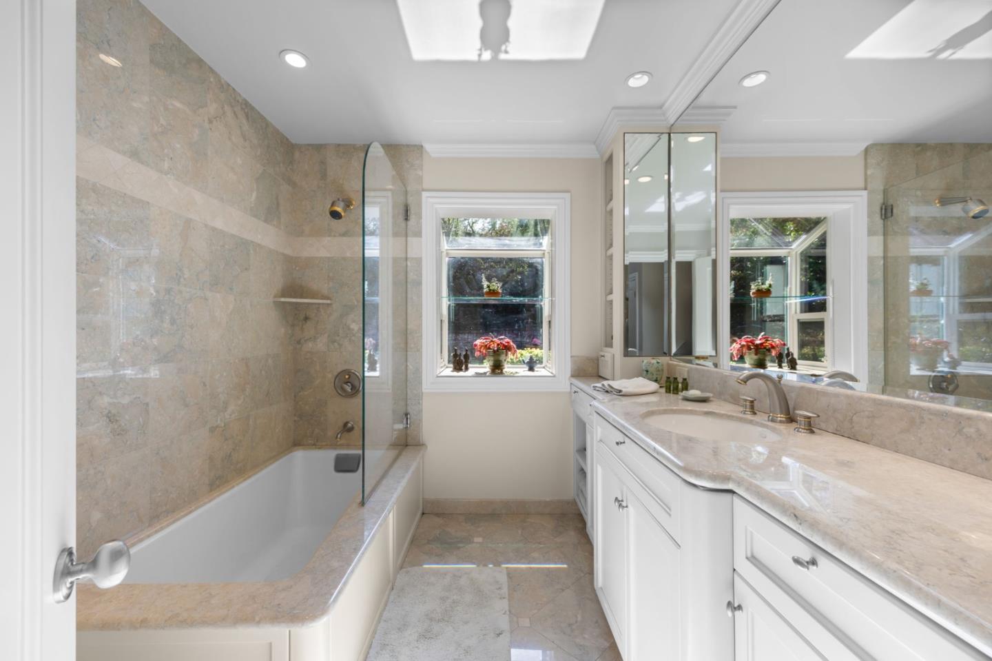 915 Link Road Hillsborough, CA 94010 - Photo 15 of 21