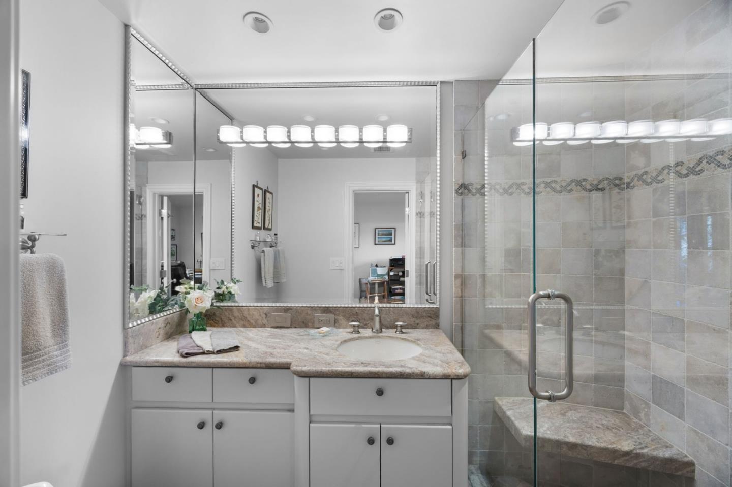 915 Link Road Hillsborough, CA 94010 - Photo 17 of 21