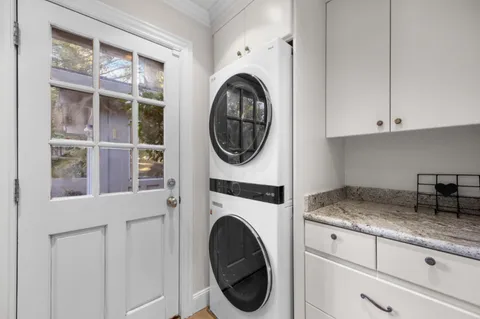 $4,350,000 | 915 Link Road, Hillsborough, CA 94010