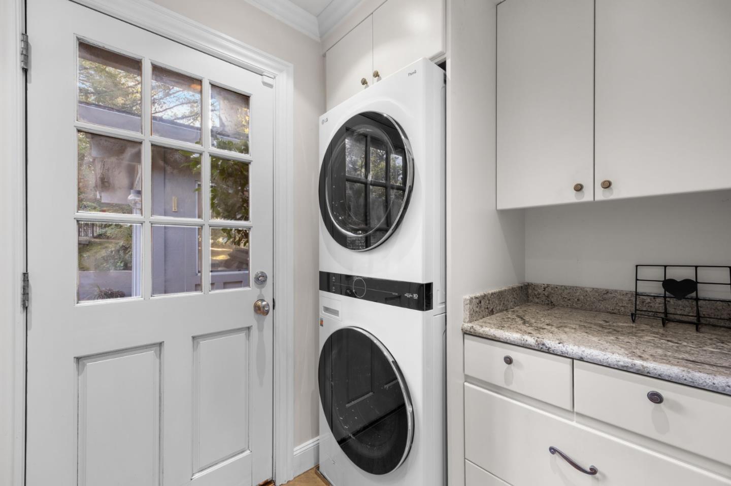 915 Link Road Hillsborough, CA 94010 - Photo 18 of 21