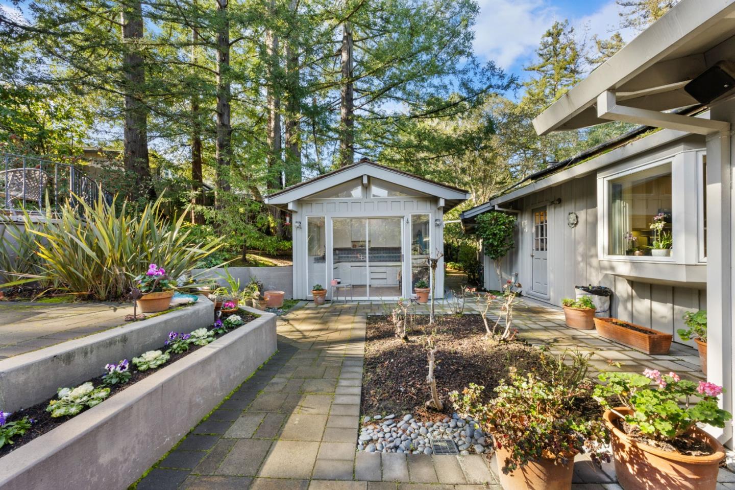 915 Link Road Hillsborough, CA 94010 - Photo 19 of 21