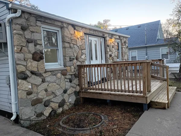 a view of a back yard of the house