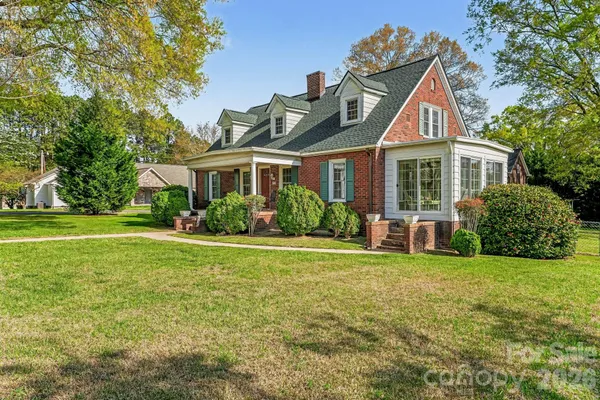 $389,900 | 614 West Ridge Avenue, Landis, NC 28088