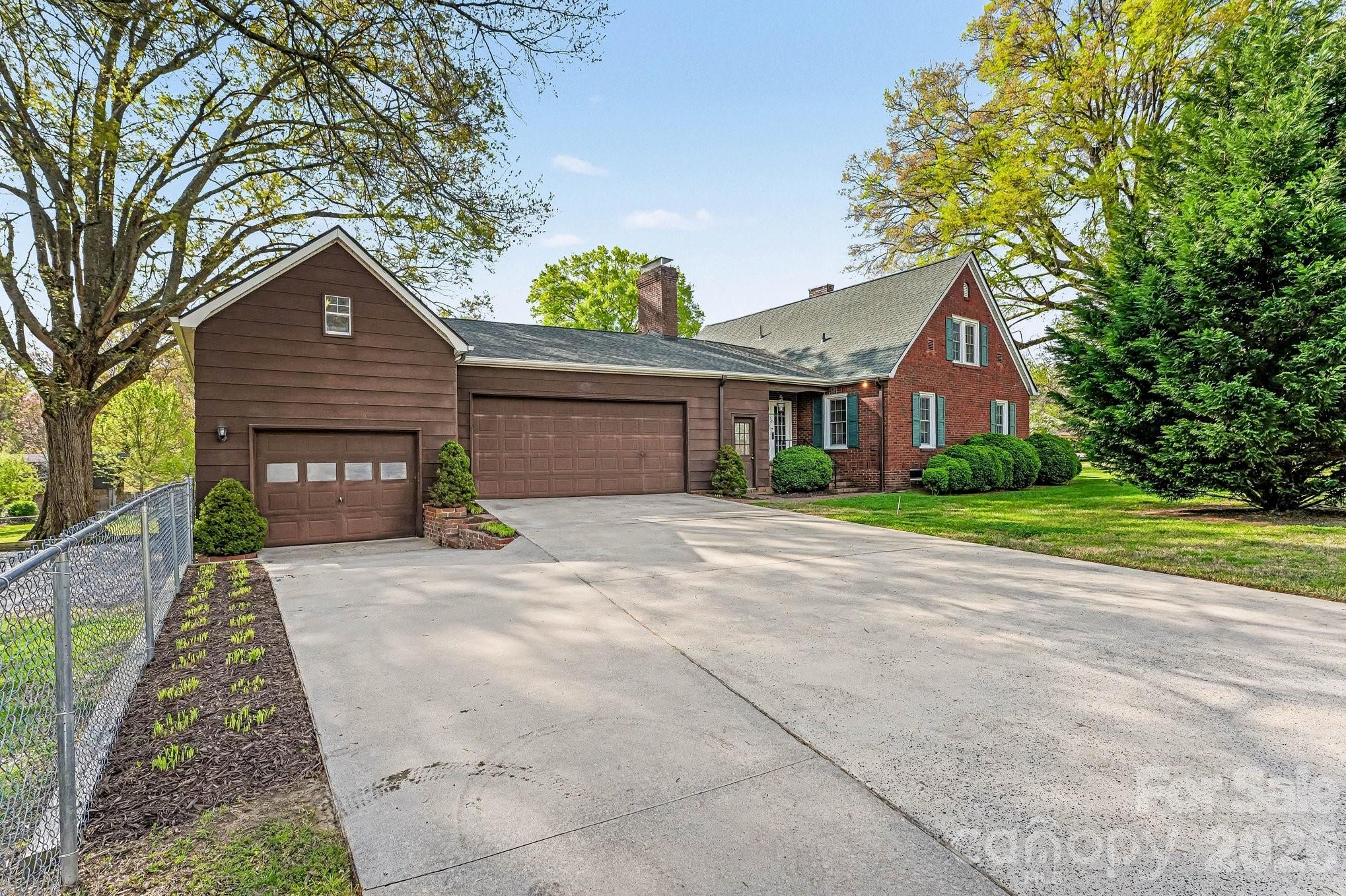 614 West Ridge Avenue Landis, NC 28088 - Photo 6 of 37