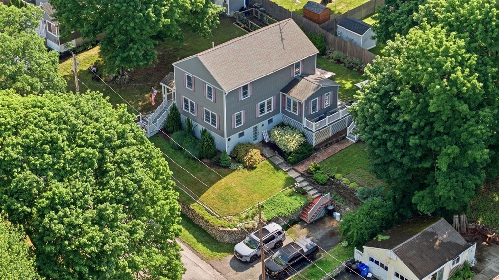 11 Friend Street Beverly, MA 01915 - Photo 3 of 37