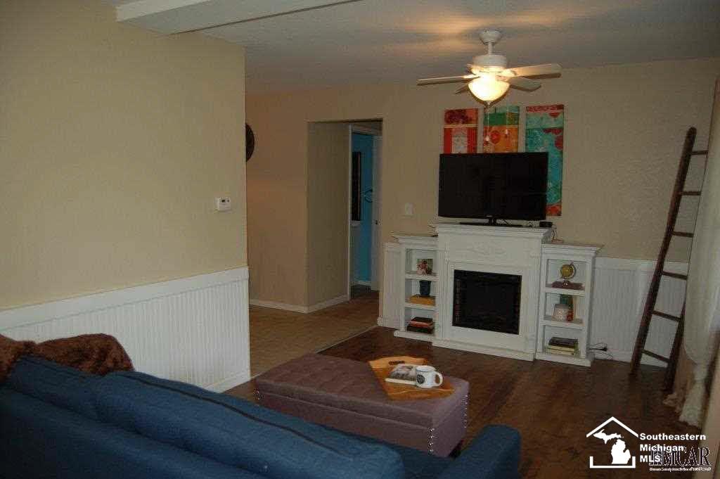 3739 Consear Road Lambertville, MI 48144 - Photo 10 of 21 21347385-9.JPG