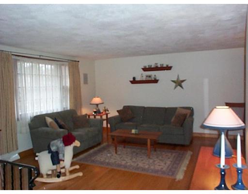 45 Dunster Road Bedford, MA 01730 - Photo 3 of 8 Gallery Image 3