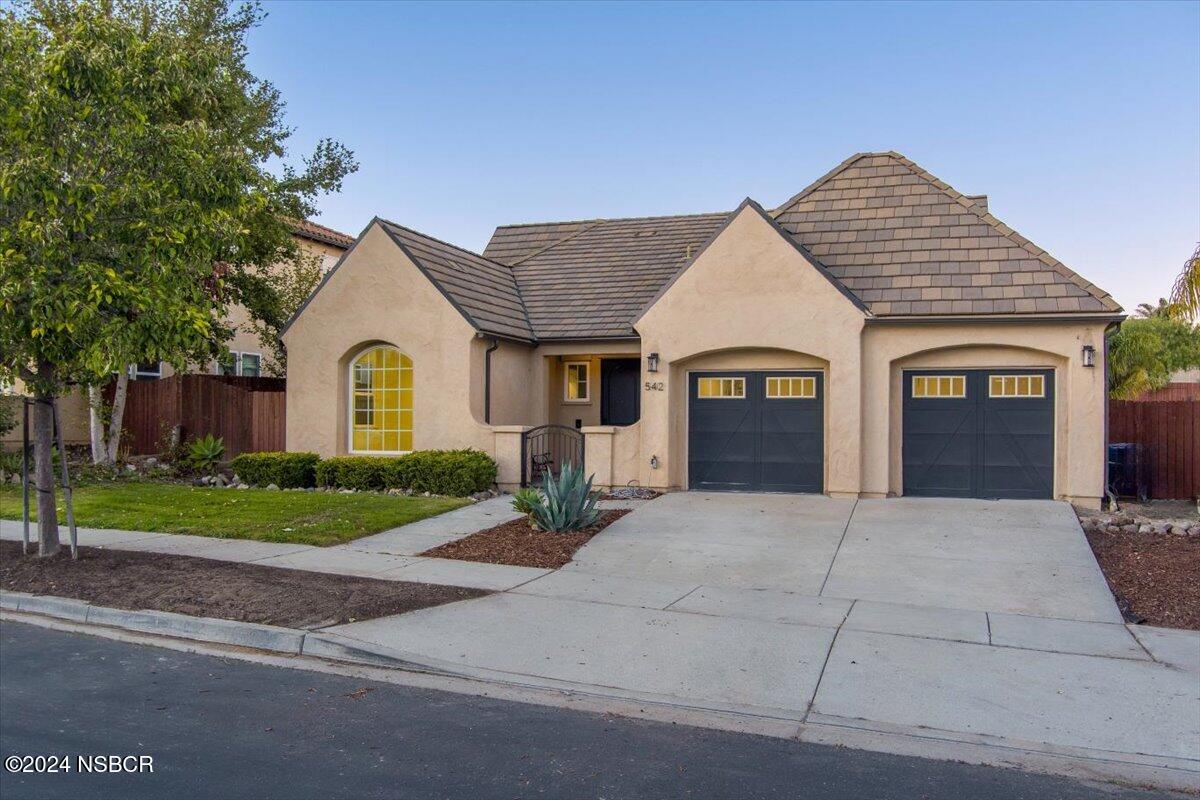 542 Palomar Circle Lompoc, CA 93436 - Photo 1 of 62 01-zMAX_0287 copy