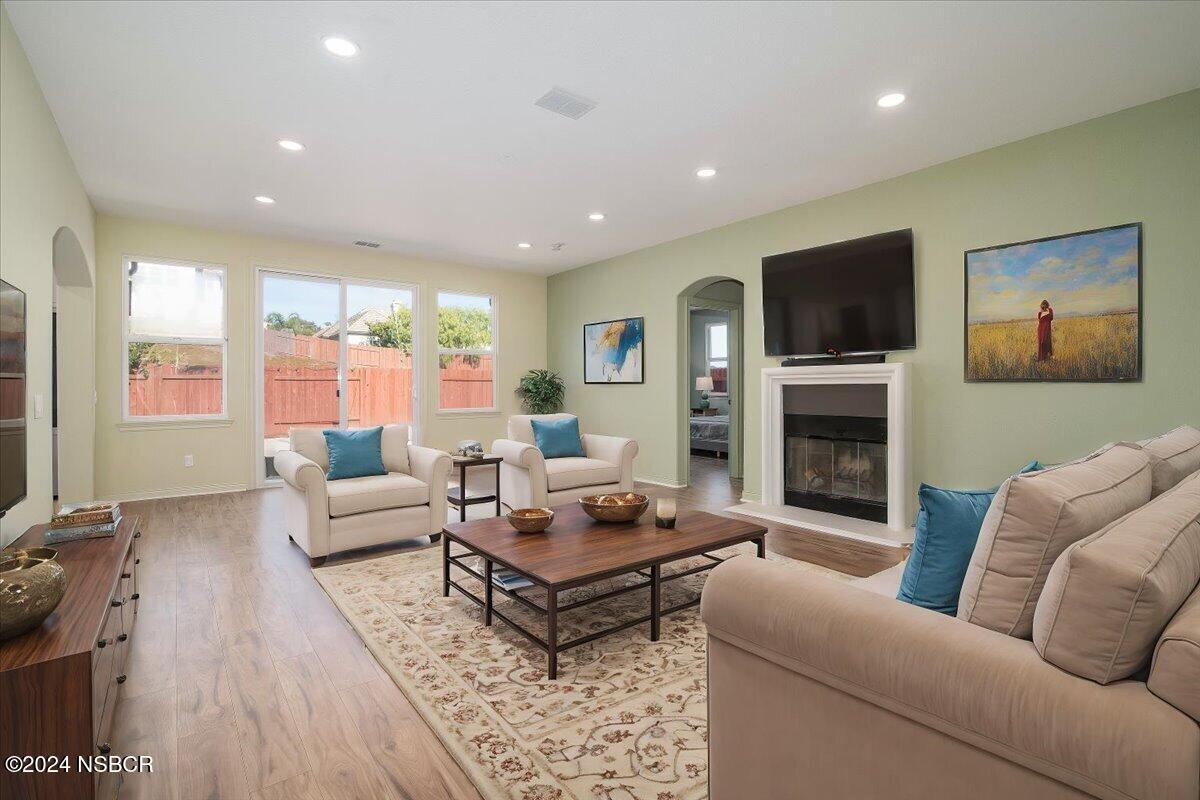 542 Palomar Circle Lompoc, CA 93436 - Photo 26 of 62 20-Virtual Staging AI - KKP_0484 -