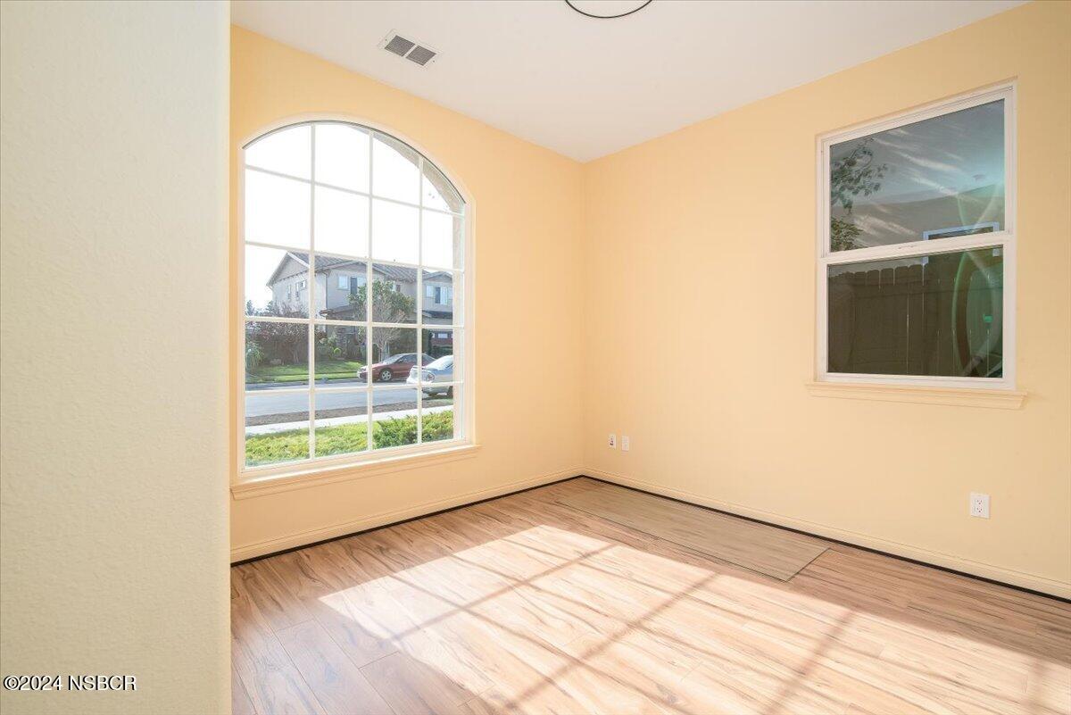542 Palomar Circle Lompoc, CA 93436 - Photo 38 of 62 35-KKP_0307