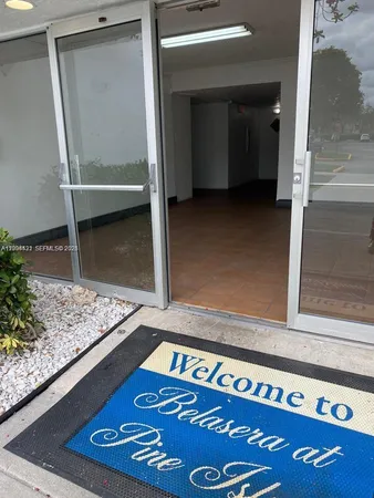 $1,750 | Jacaranda, Plantation, FL 33324