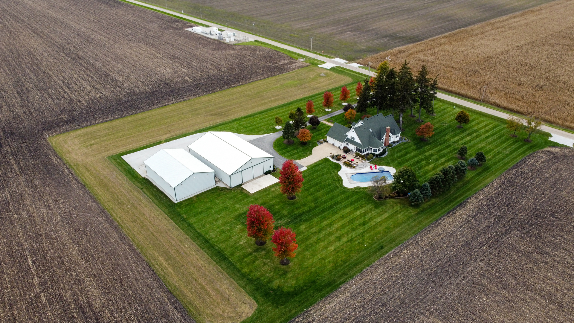 3142 East 1st Road Peru, IL 61354 - Photo 18 of 106 a view of a yard