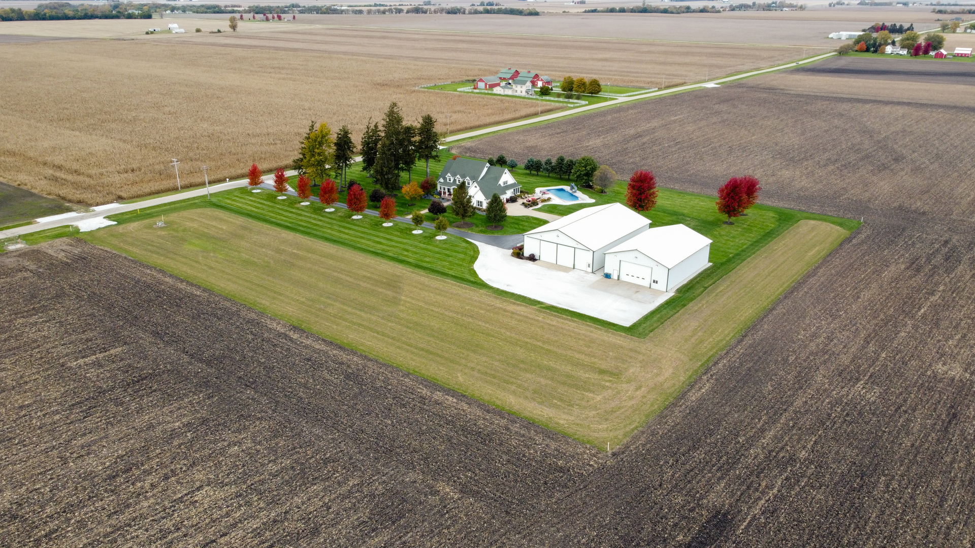 3142 East 1st Road Peru, IL 61354 - Photo 4 of 106