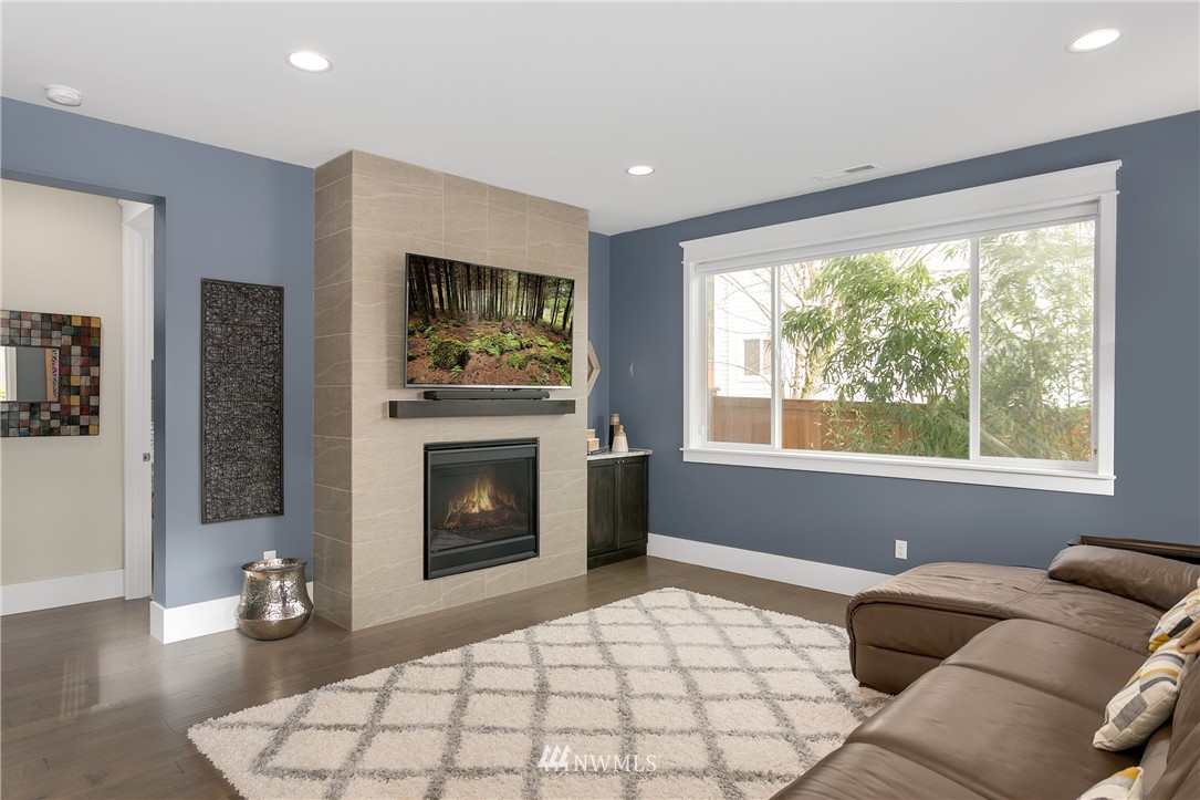 20105 6th Drive Southeast Bothell, WA 98012 - Photo 4 of 21