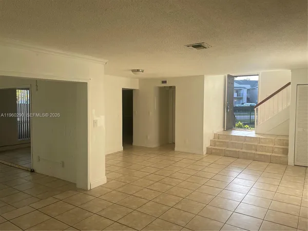 $2,870 | 2191 Bayberry Drive, Unit 2191, Pembroke Pines, FL 33024