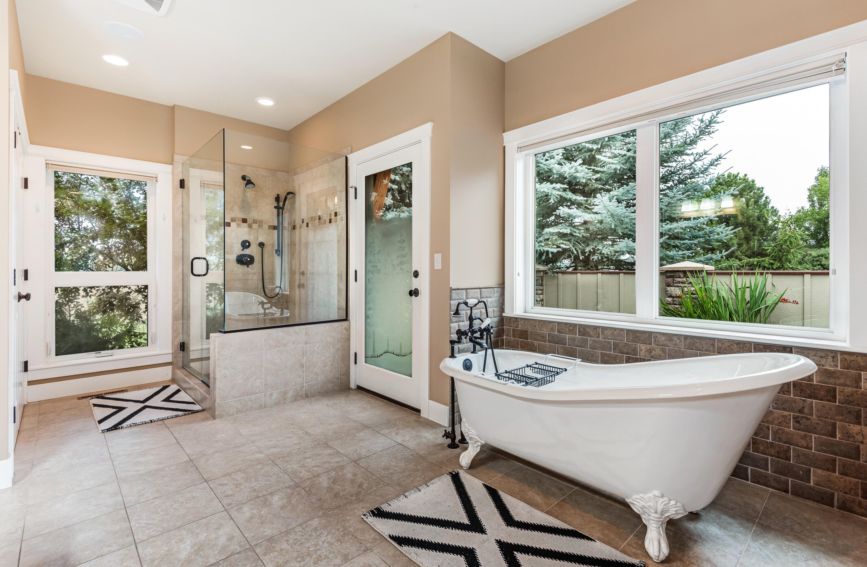 20269 Marsh Road Bend, OR 97703 - Photo 18 of 56 19