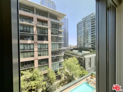 $2,695 | 1100 South Hope Street, Unit 907, Los Angeles, CA 90015