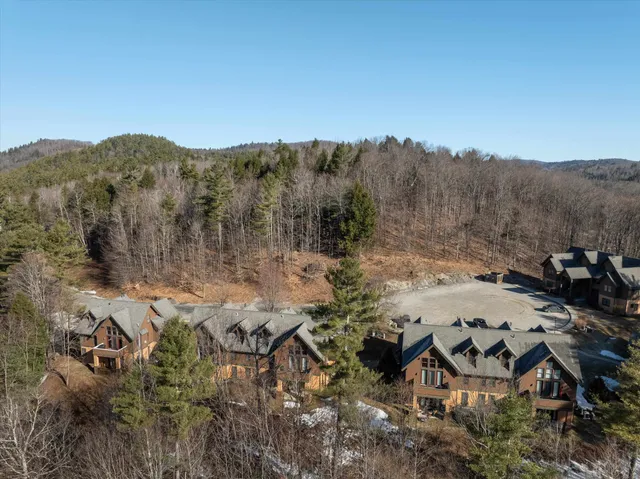 $529,000 | 74 Spaulding Road, Unit I4, Cavendish, VT 05153