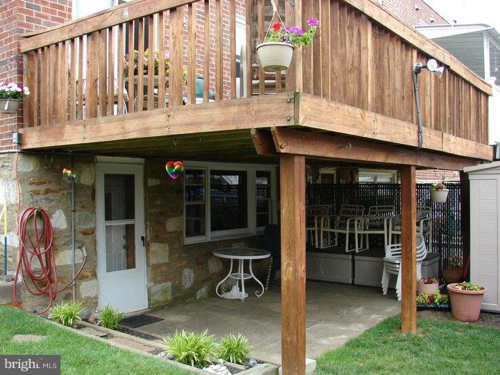11813 Basile Road Philadelphia, PA 19154 - Photo 16 of 16 Deck