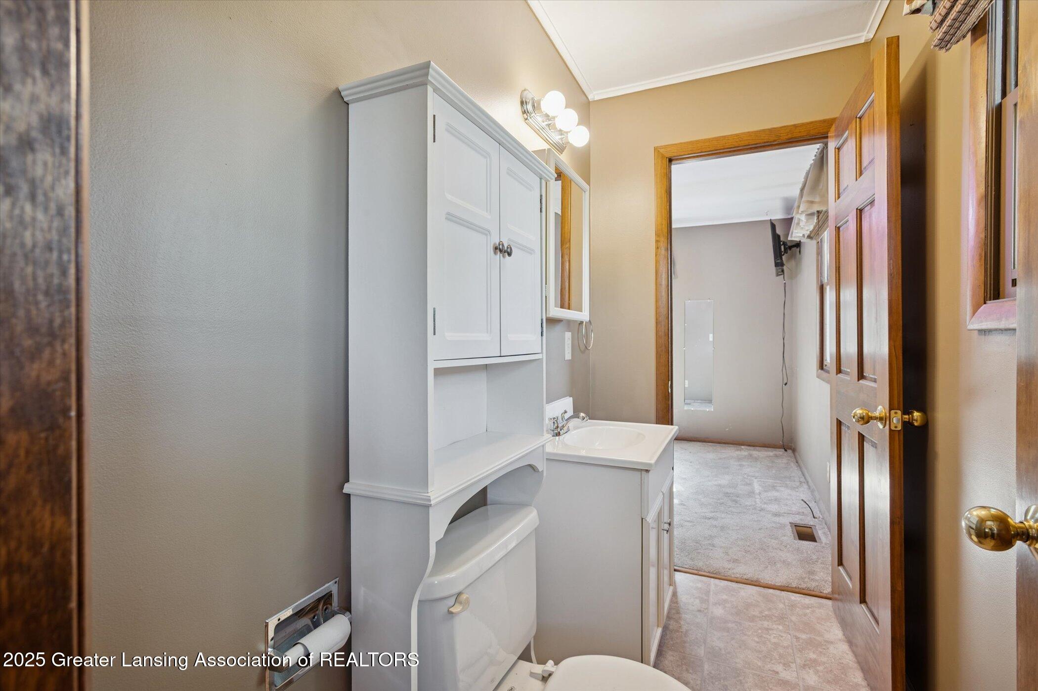 9520 Fenner Road Perry, MI 48872 - Photo 26 of 55 27-9520-Fenner-Rd-Perry-MI-48872-WindowS