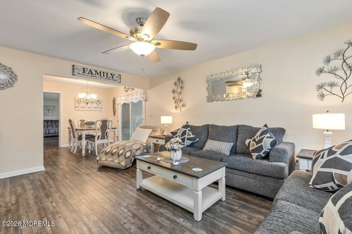 13 Roland Place Hazlet, NJ 07730 - Photo 4 of 36 Living Room