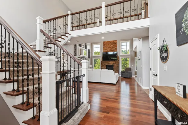 $645,000 | 6504 North Stone Rdg Drive, Quincy, IL 62305