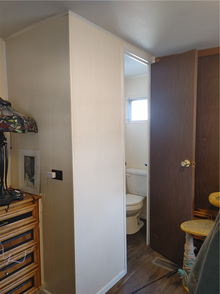 146 Niagara Way Manchester, NY 14504 - Photo 11 of 28 2nd bedroom with attached half bath