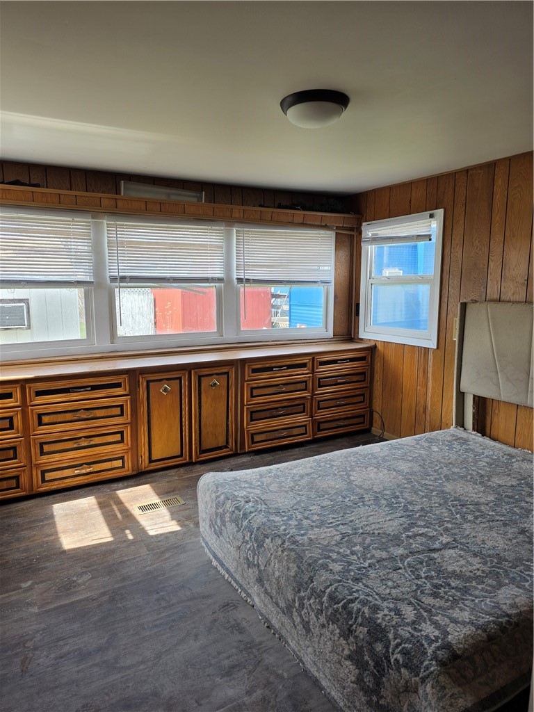 146 Niagara Way Manchester, NY 14504 - Photo 7 of 28 Primary Bedroom