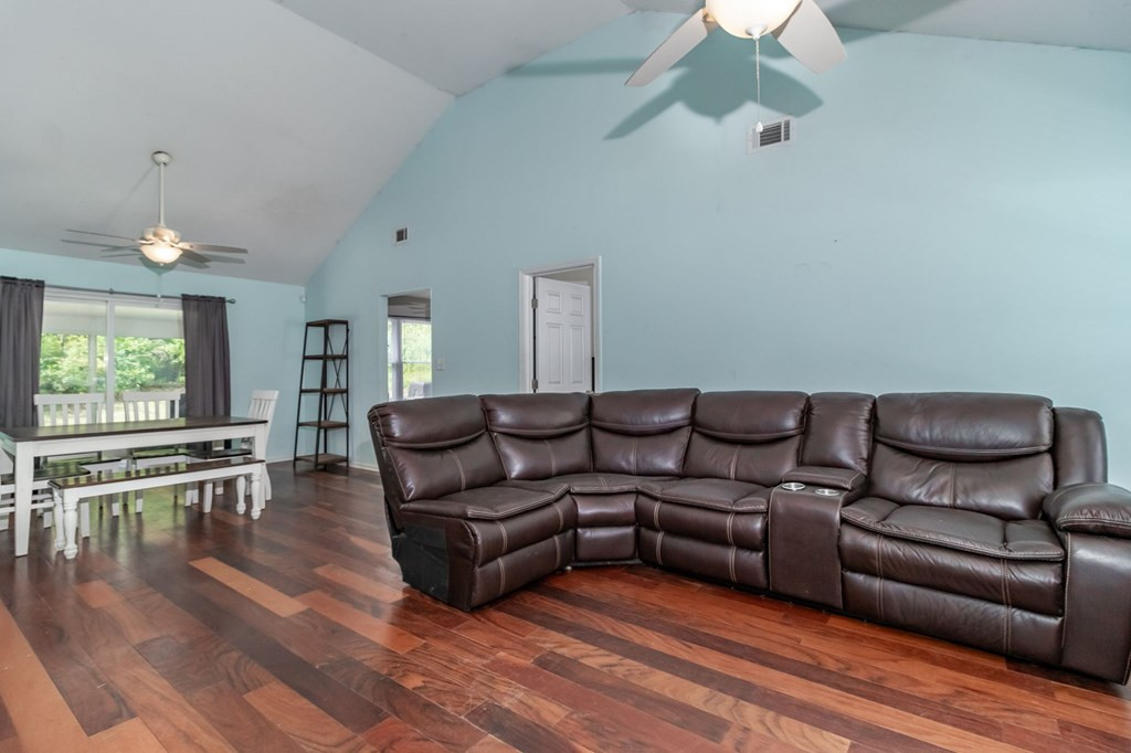 4390 Ridge Valley Drive Augusta, GA 30909 - Photo 4 of 34 Gallery Image 4