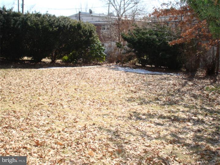 1514 Rhawn Street Philadelphia, PA 19111 - Photo 20 of 21 Back Yard
