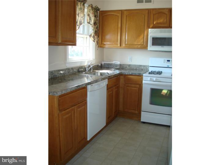 1514 Rhawn Street Philadelphia, PA 19111 - Photo 9 of 21 Kitchen