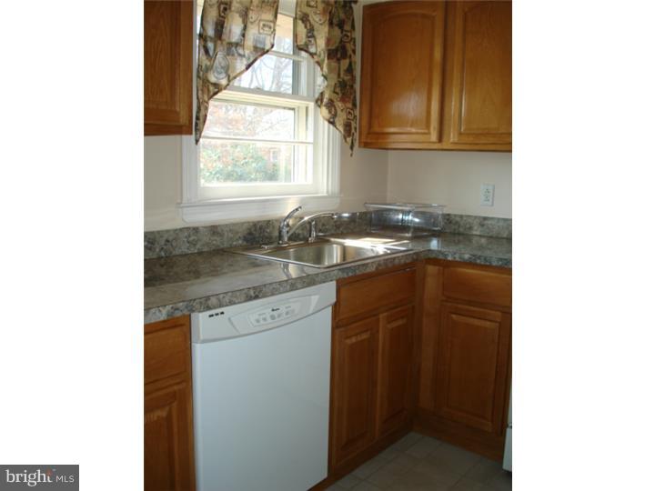 1514 Rhawn Street Philadelphia, PA 19111 - Photo 10 of 21 Kitchen