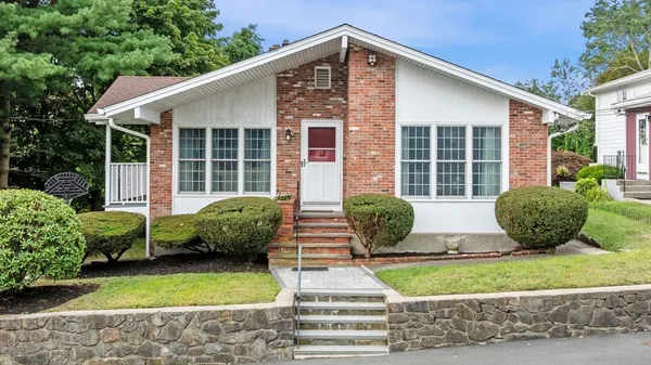 $749,900 | 11 Mooney Road, Salem, MA 01970