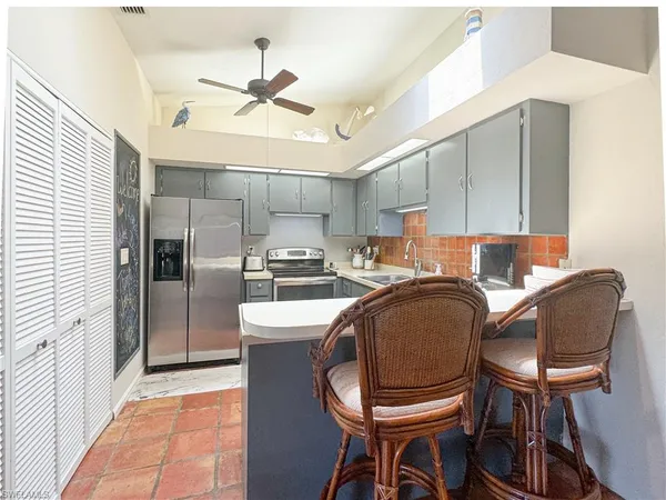 $2,100 | 1042 Oak Forest Drive, Naples, FL 34104