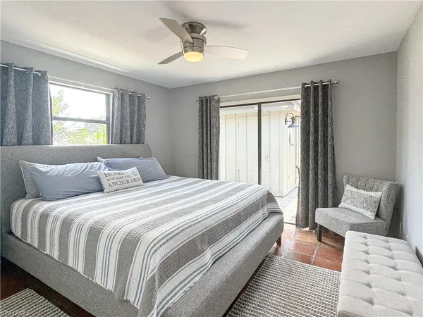 $2,100 | 1042 Oak Forest Drive, Naples, FL 34104