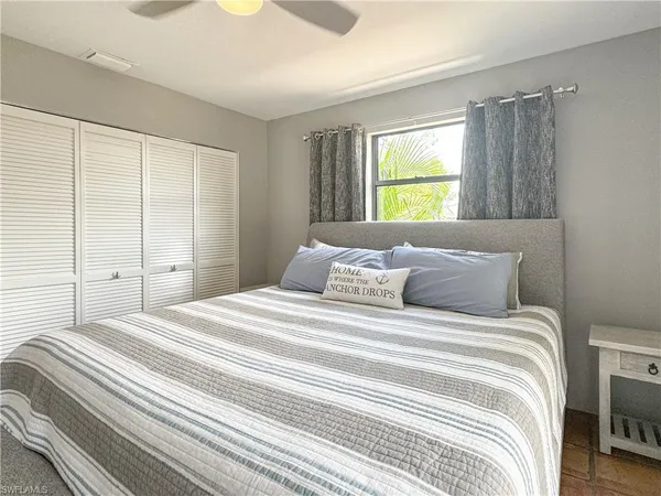 $2,100 | 1042 Oak Forest Drive, Naples, FL 34104