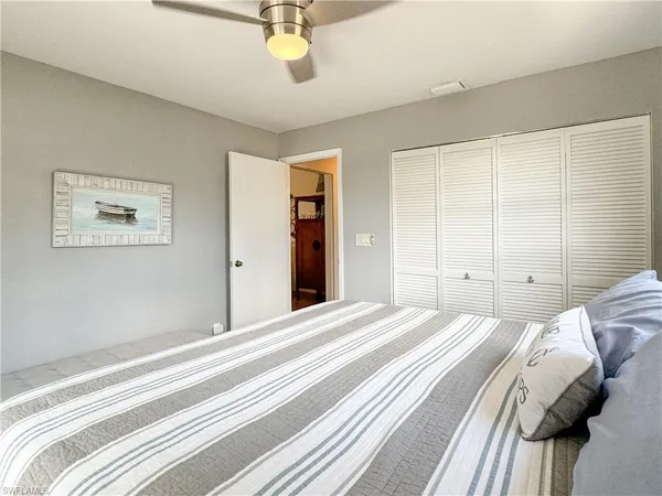 $2,100 | 1042 Oak Forest Drive, Naples, FL 34104