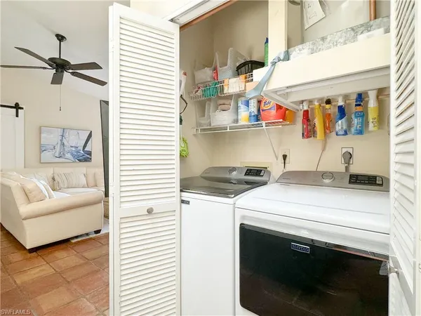 $2,100 | 1042 Oak Forest Drive, Naples, FL 34104