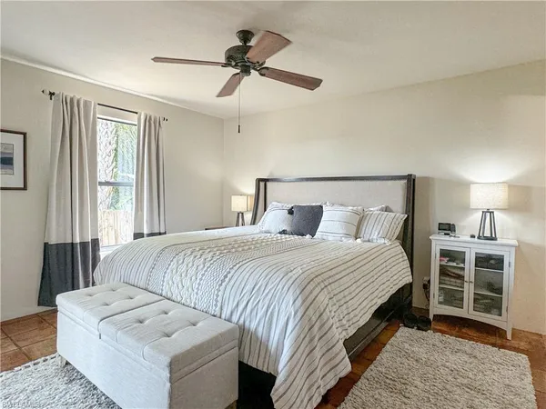 $2,100 | 1042 Oak Forest Drive, Naples, FL 34104